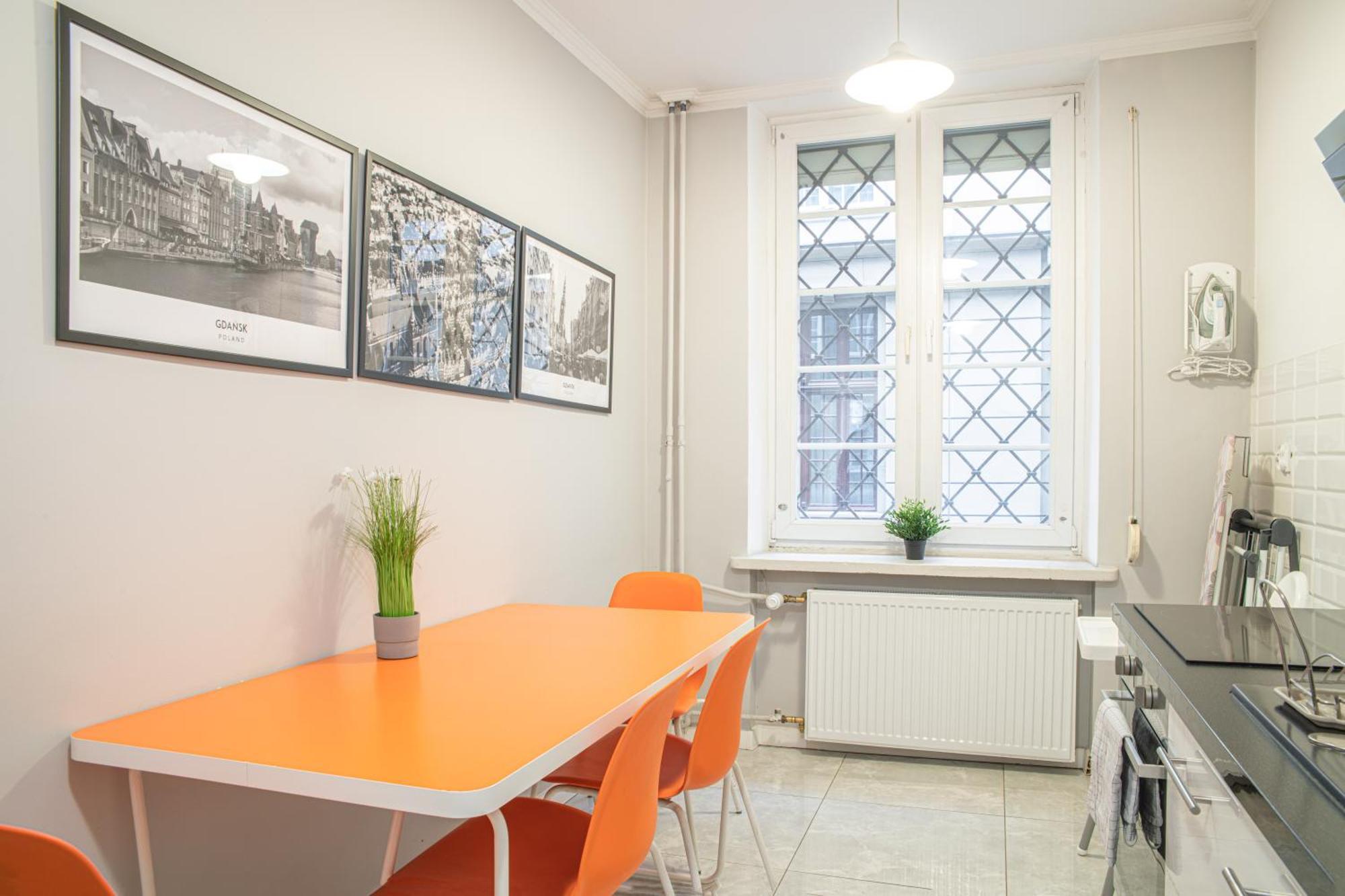 Lily - Private In The Old Town Privatunterkunft